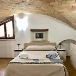 La Corte Di Trevi